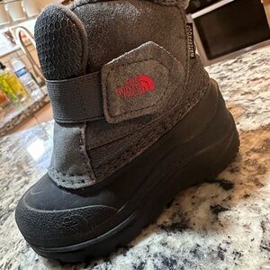 The North Face Black Snow Boots